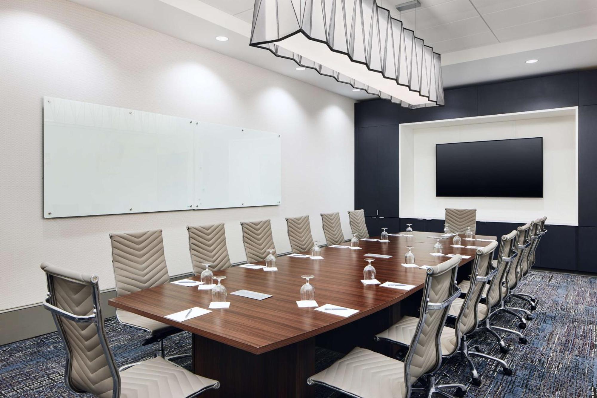 Embassy Suites By Hilton Atlanta Airport North Hapeville エクステリア 写真