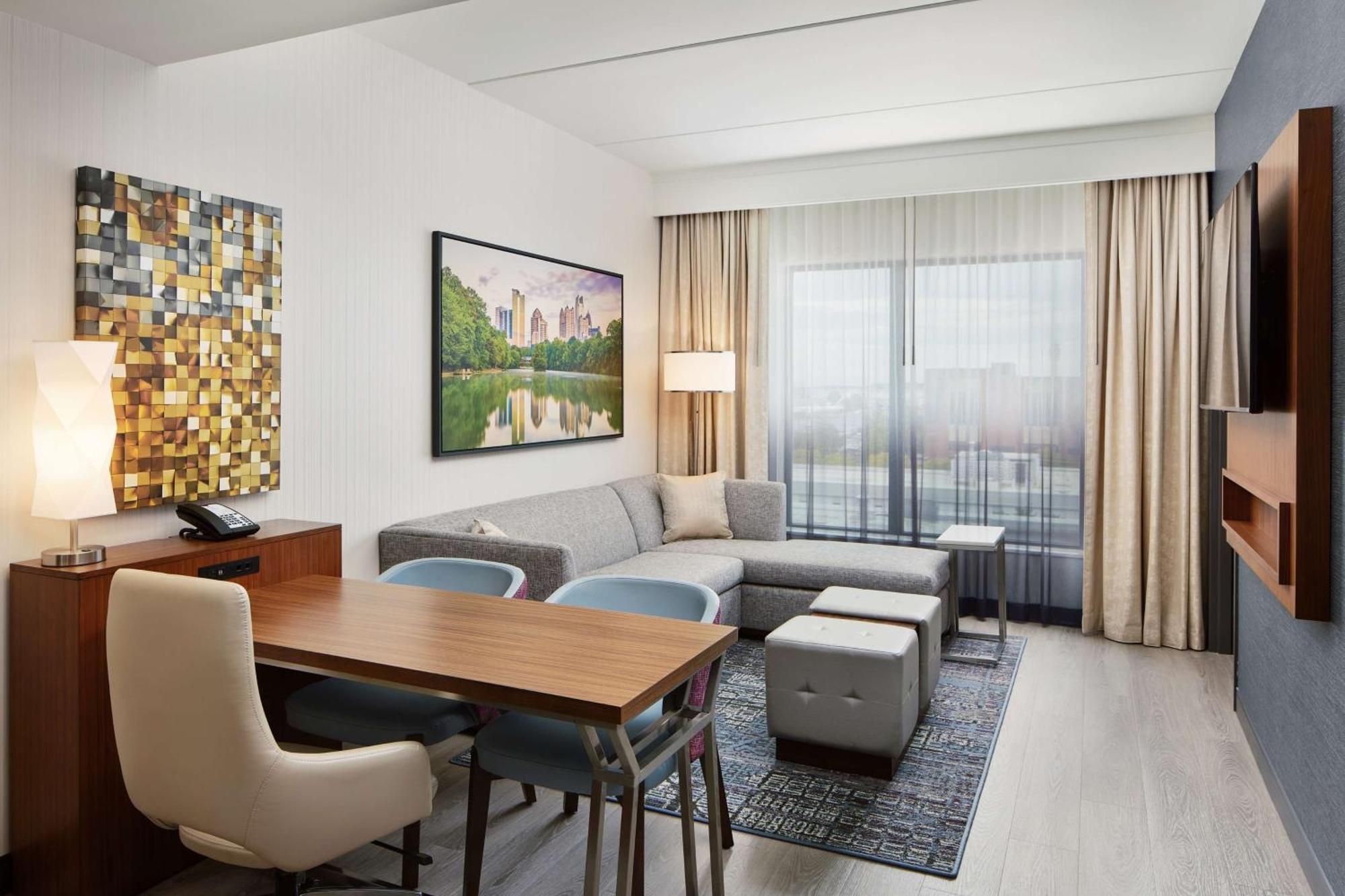Embassy Suites By Hilton Atlanta Airport North Hapeville エクステリア 写真