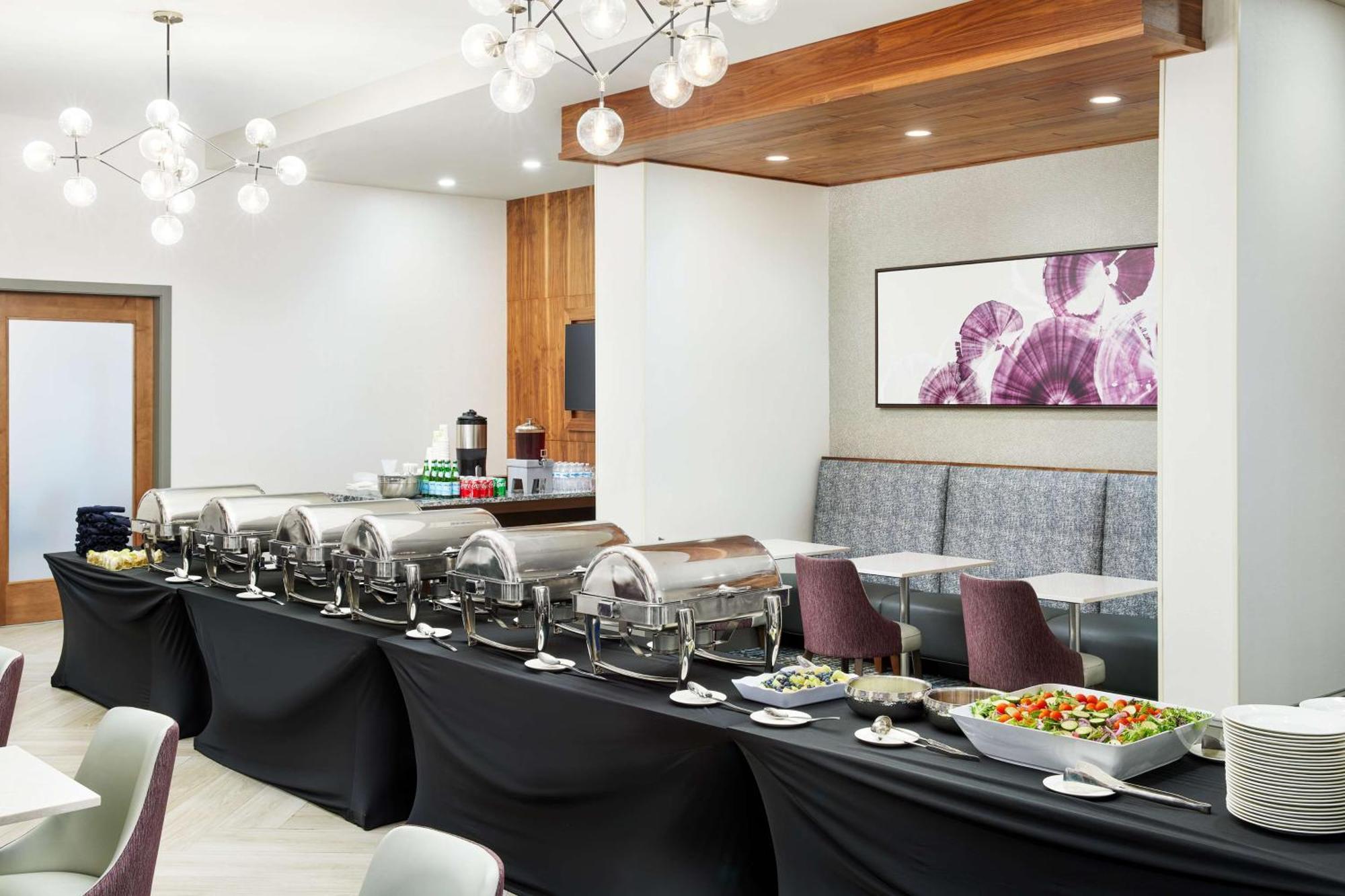Embassy Suites By Hilton Atlanta Airport North Hapeville エクステリア 写真
